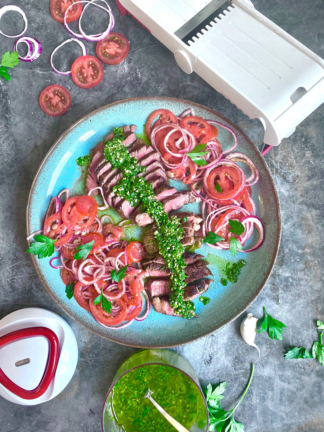 Argentinian Chimichurri Steak, Tomato and Onion salad Zyliss UK