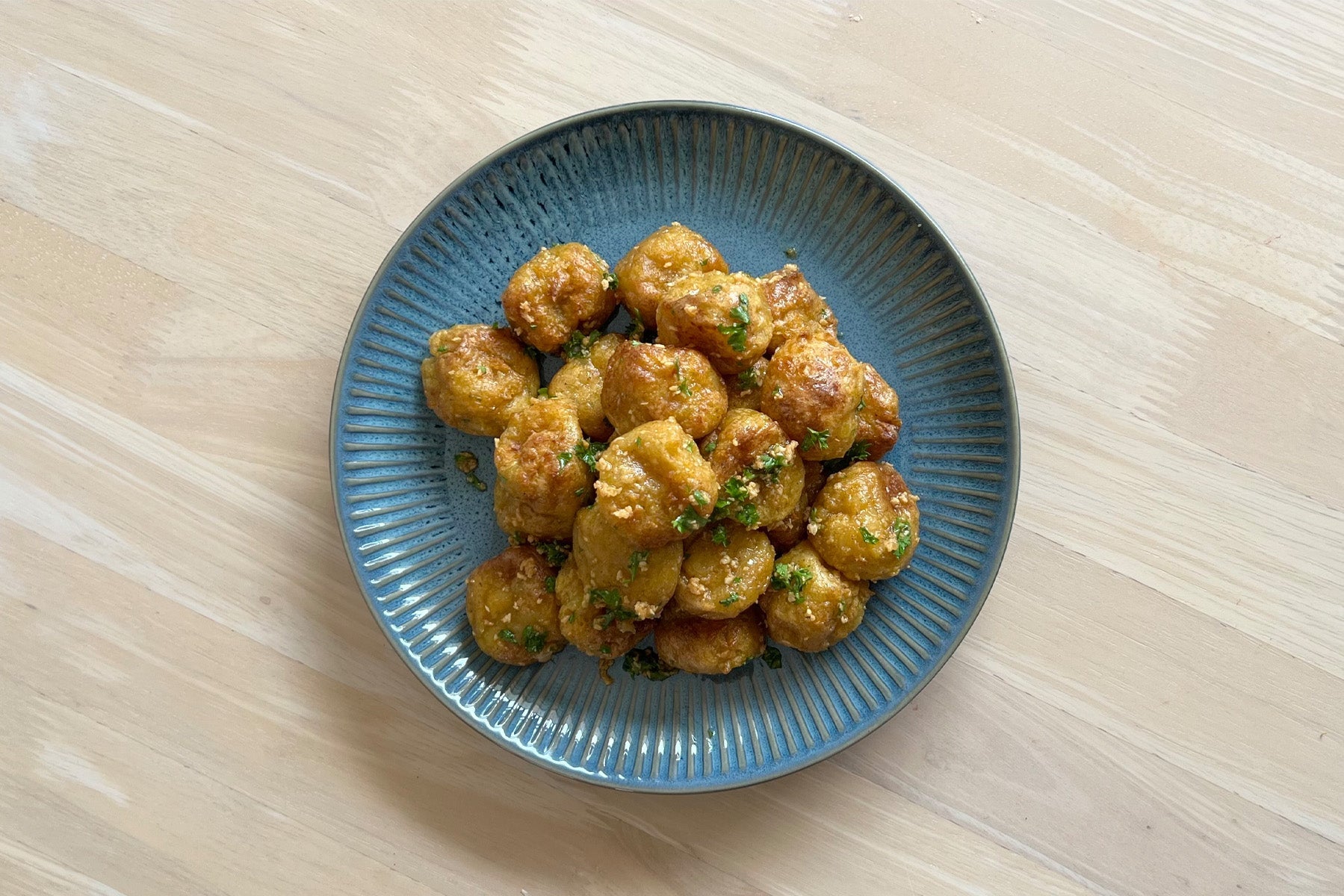 Air Fryer Crispy Potato Pops