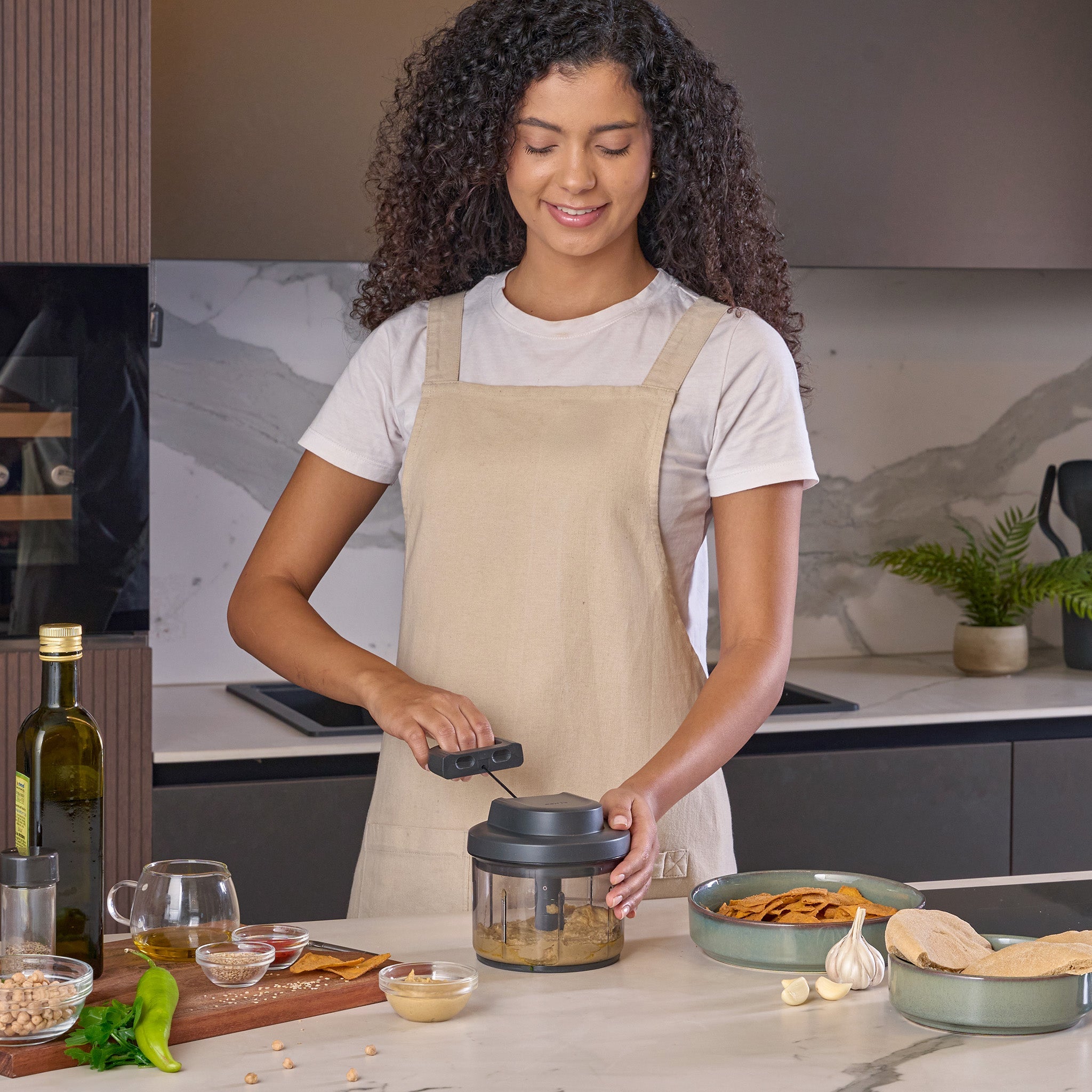 Zyliss Easy Pull Food Processor, Manual Hand-Powered Chopper