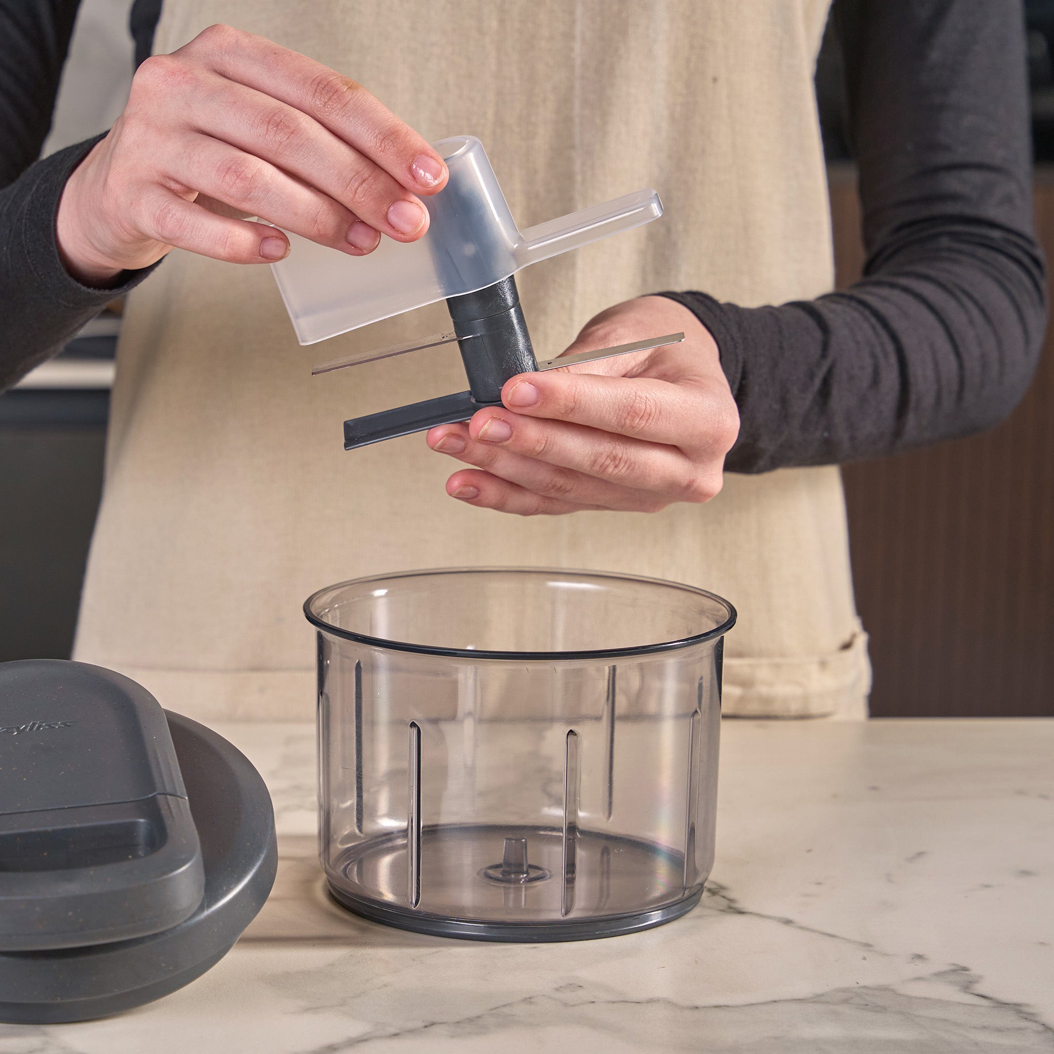 Zyliss Easy Pull Food Processor, Manual Hand-Powered Chopper
