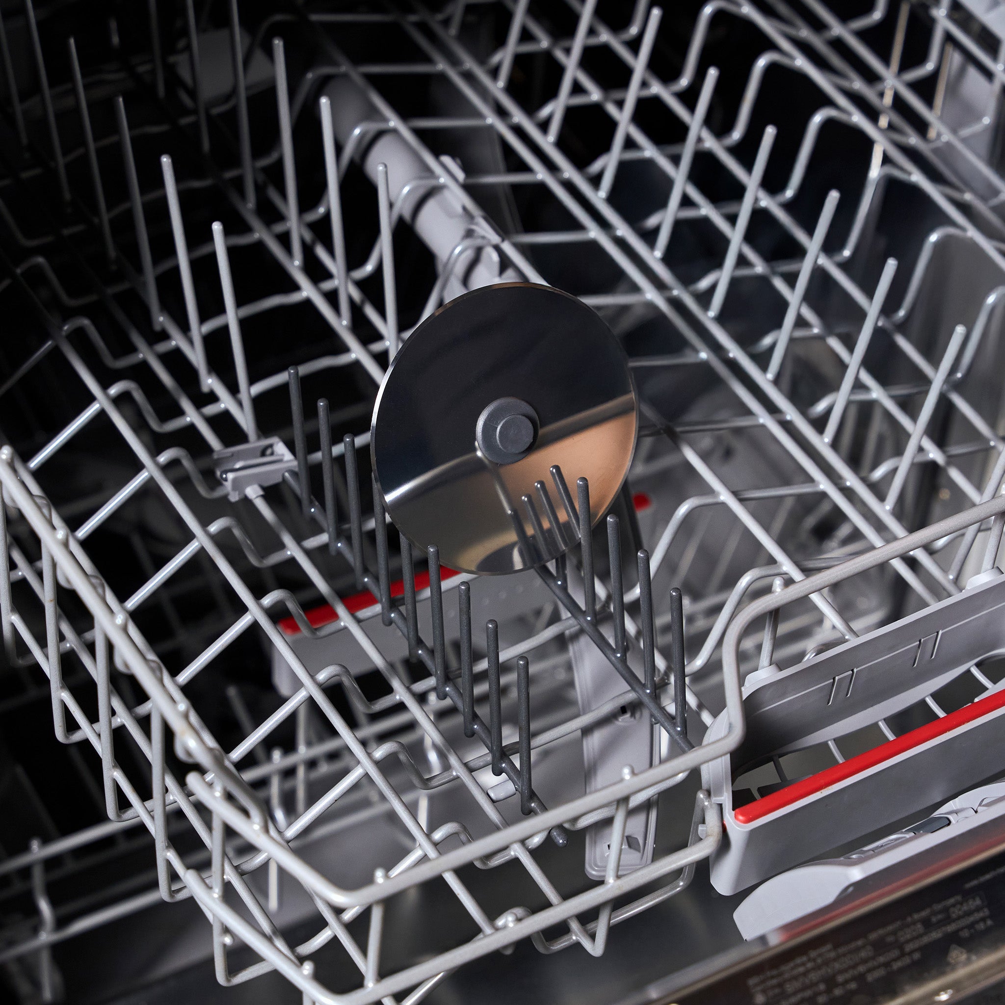 Zyliss Pizza Wheel – Removable Stainless Blade, Dishwasher Safe