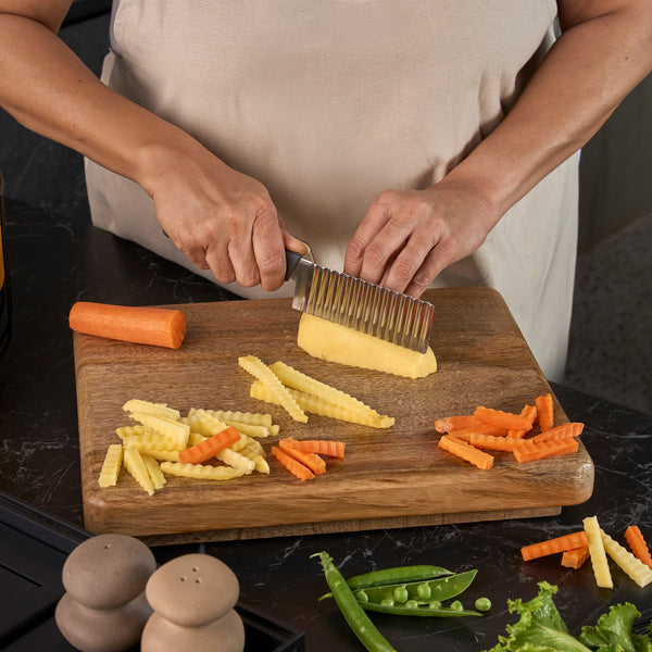 Couteau à découper ondulé 11,5 cm/4"