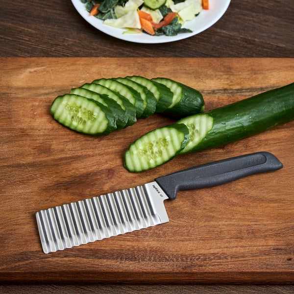 Couteau à découper ondulé 11,5 cm/4"