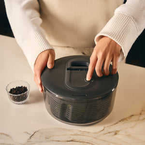 Easy Spin Salad Spinner - Zyliss UK
