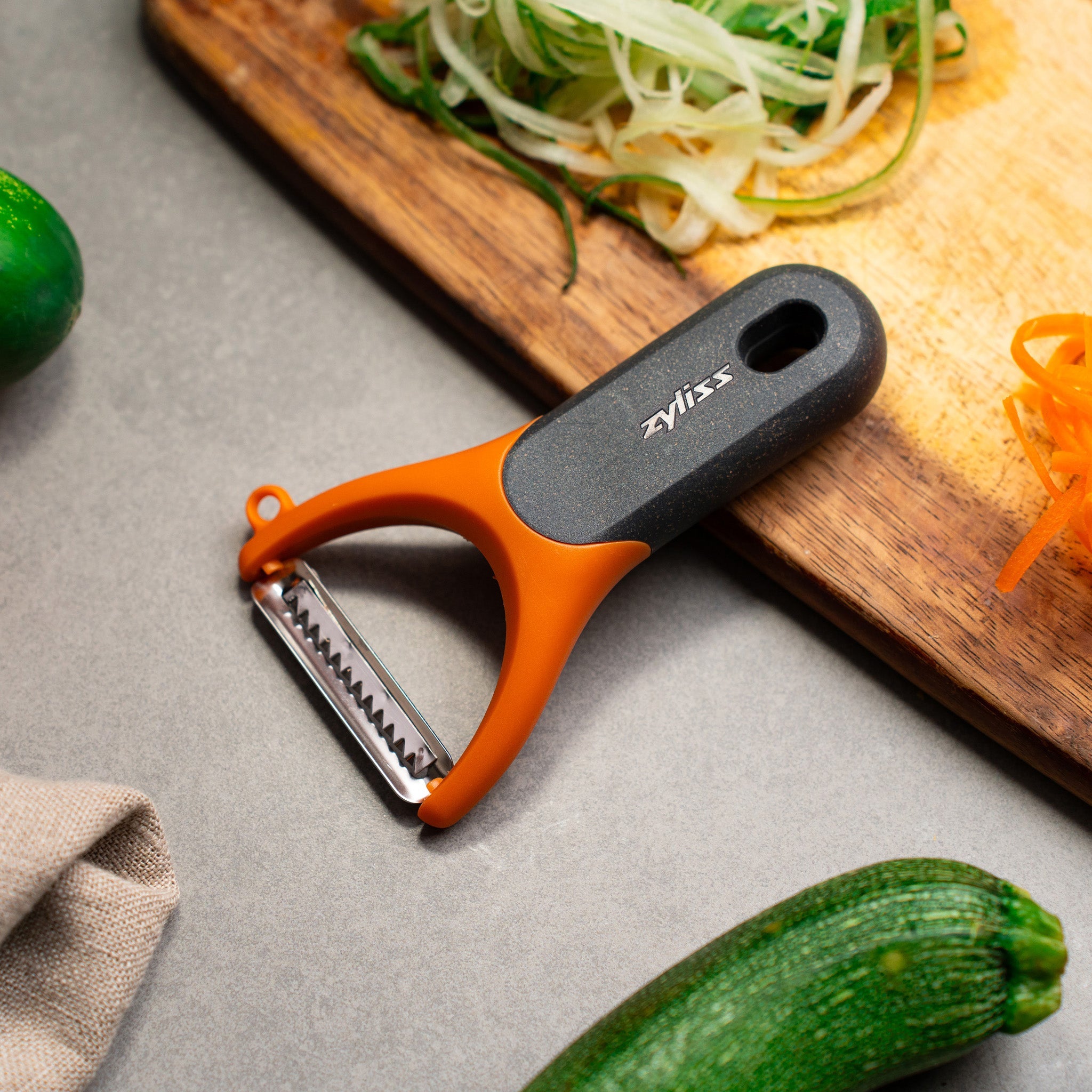 【新品未開封】SqueezersV1、 PeelersV3、EXOTICV2 Zyliss Julienne Y Peeler – Dual-Function Peeling & Slicing Tool