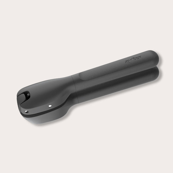 Classic Garlic Press