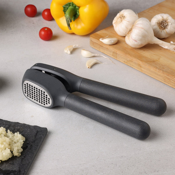 Classic Garlic Press