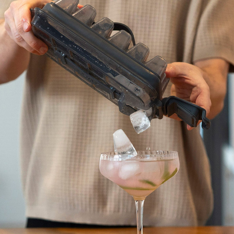 press and pull ice cube tray