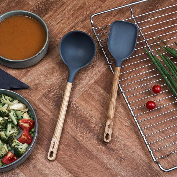 Grande cuillère en bois de chêne