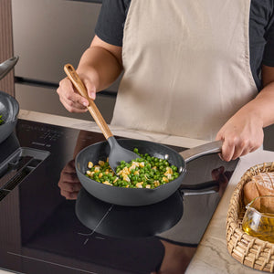 Grande cuillère en bois de chêne