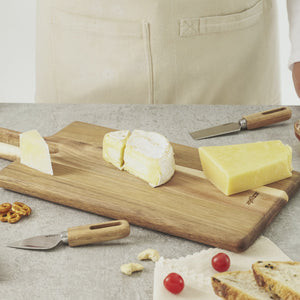 Zyliss Serving Board Acacia Wood M 43x18cm/17x7.1in — product animation