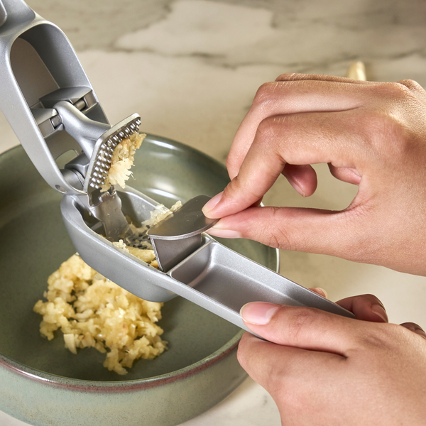 Garlic Press & Salad Spinner Bundle